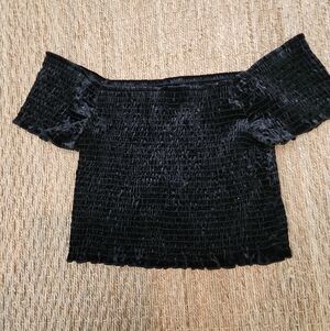 Design Lab  Black Off-Shoulder Smocked Top Size S